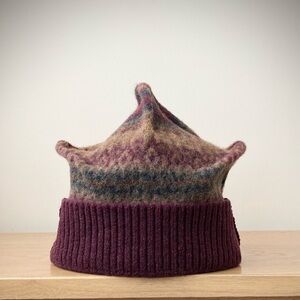 joodito origami crown 100% shetland wool sweater hat bucket beanie burgundy tan